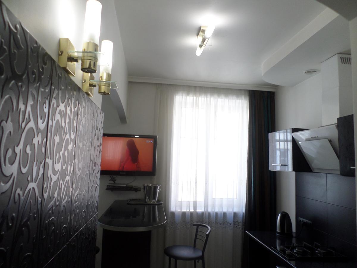 Apartment On Staroievreiska 리비프 외부 사진